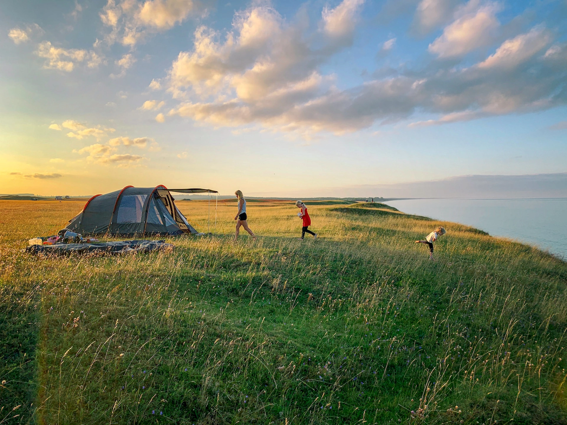 What It’s Really Like to Camp with Kids for First-Timers